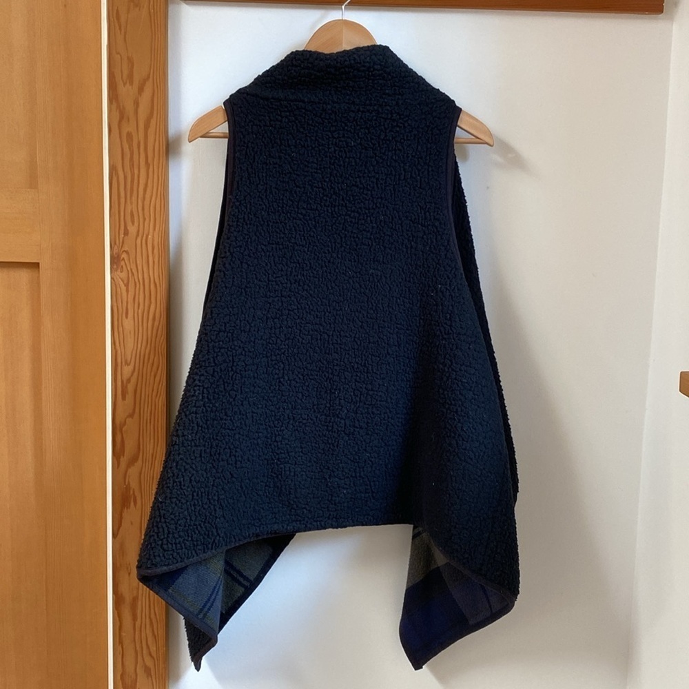 🤍 Reversible Teddy Fleece/Flannel Cardi - Picture 3 of 6